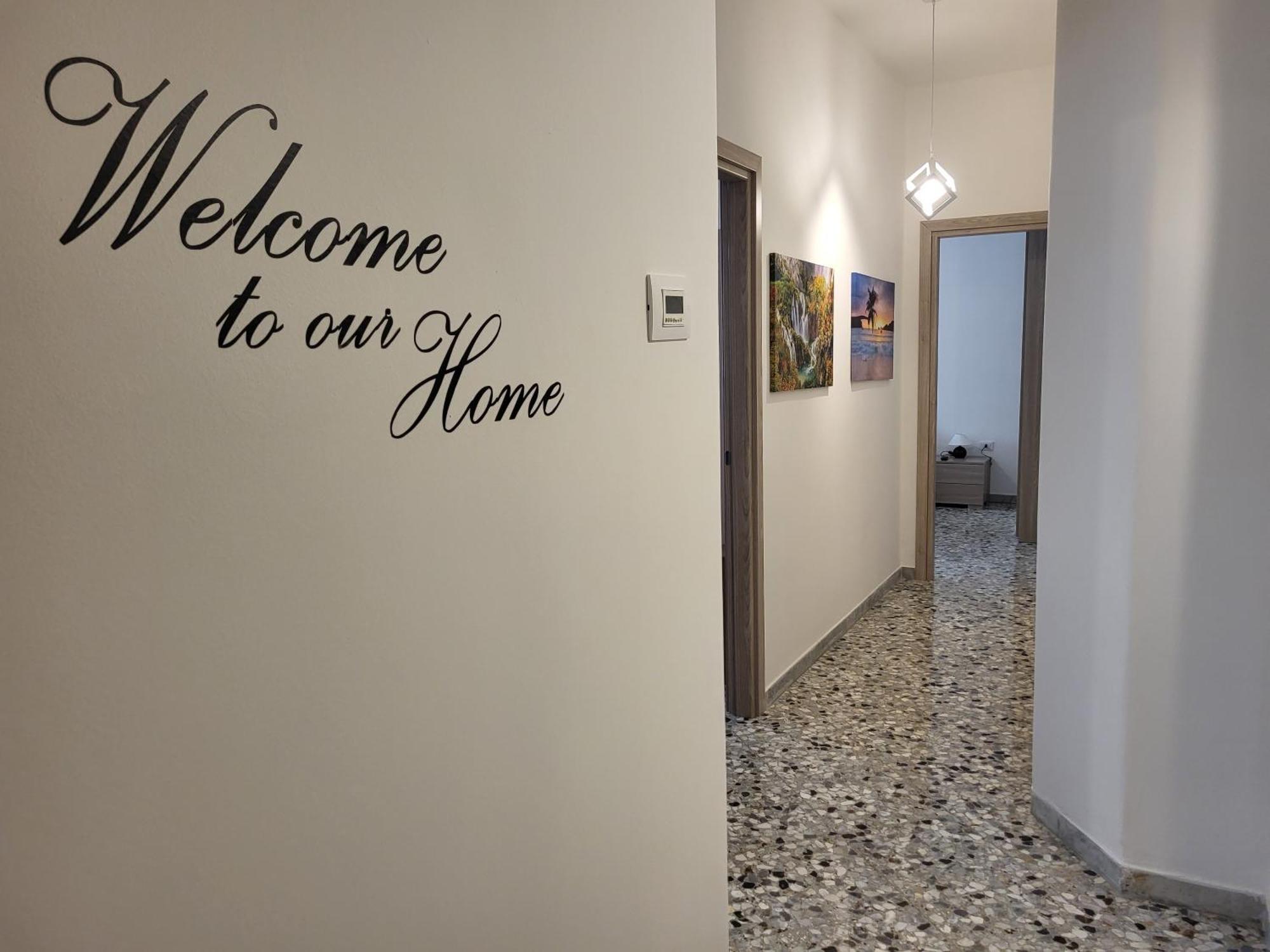 Appartement Garibaldi Square à Bari Extérieur photo